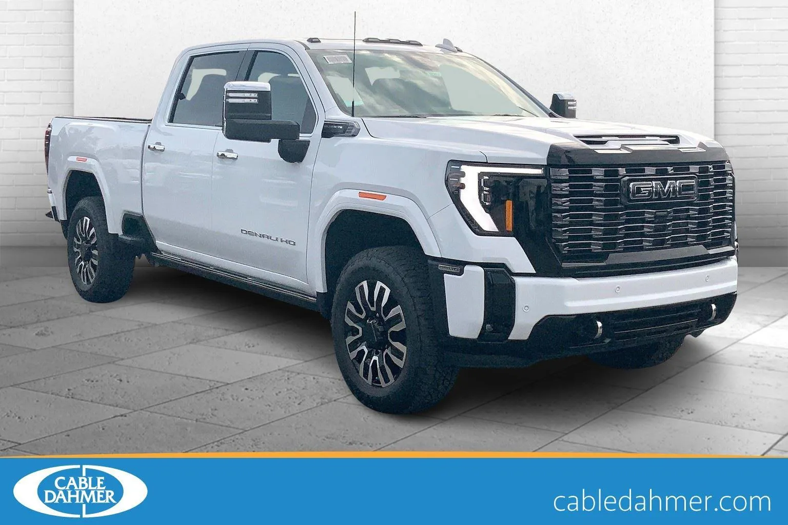 White 2025 GMC Sierra 2500 HD Denali Ultimate for sale in Independence, MO