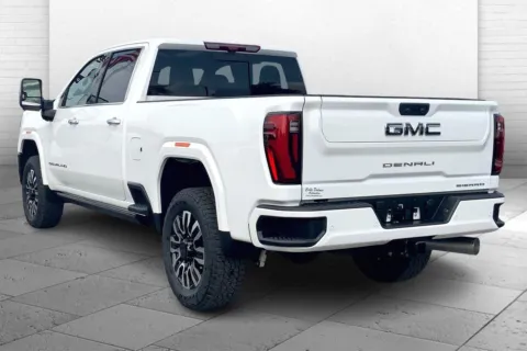 Another view of 2025 GMC Sierra 2500 HD Denali Ultimate for sale in Independence, MO at Cable Dahmer Buick GMC of Independence