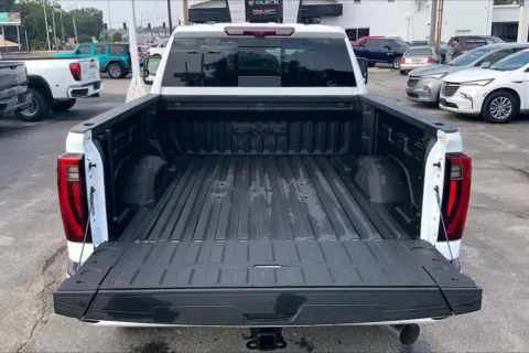 More photos of 2025 GMC Sierra 2500 HD Denali Ultimate at Cable Dahmer Buick GMC of Independence, MO