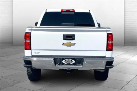 Another view of 2018 Chevrolet Silverado 1500 LT for sale in Independence, MO at Cable Dahmer Buick GMC of Independence
