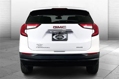 Another view of 2024 GMC Terrain SLE for sale in Independence, MO at Cable Dahmer Buick GMC of Independence