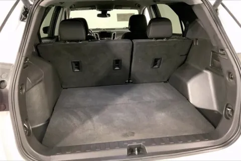 More photos of 2022 Chevrolet Equinox LT at Cable Dahmer Buick GMC of Independence, MO
