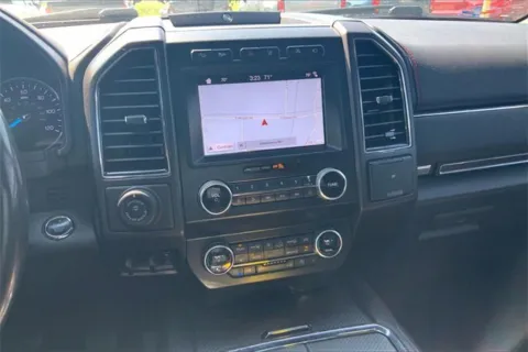 More photos of 2019 Ford Expedition Max Limited at Cable Dahmer Buick GMC of Independence, MO