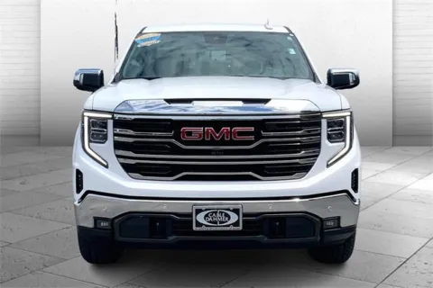 Photos of 2022 GMC Sierra 1500 SLT for sale in Independence, MO at Cable Dahmer Buick GMC of Independence