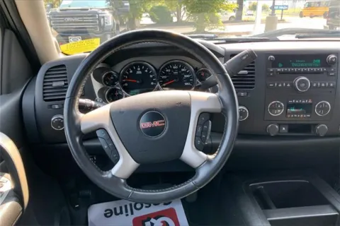 More photos of 2009 GMC Sierra 1500 SLE at Cable Dahmer Buick GMC of Independence, MO