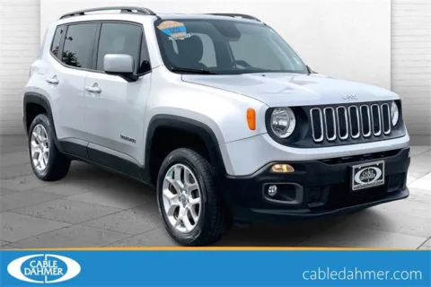 Silver 2018 Jeep Renegade Latitude for sale in Independence, MO