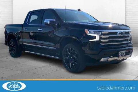 Black 2023 Chevrolet Silverado 1500 High Country for sale in Independence, MO