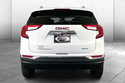 Another view of 2023 GMC Terrain SLT for sale in Independence, MO at Cable Dahmer Buick GMC of Independence