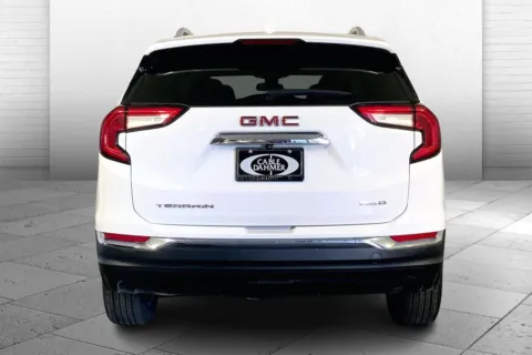 Photos of 2024 GMC Terrain SLT for sale in Independence, MO at Cable Dahmer Buick GMC of Independence
