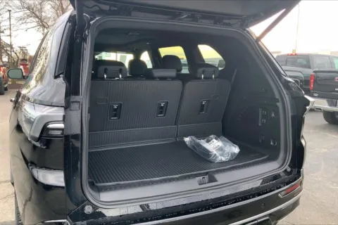 More photos of 2026 Buick Enclave Avenir at Cable Dahmer Buick GMC of Independence, MO