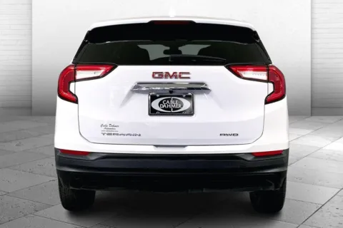 Another view of 2024 GMC Terrain SLE for sale in Independence, MO at Cable Dahmer Buick GMC of Independence