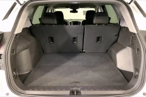 More photos of 2024 GMC Terrain SLE at Cable Dahmer Buick GMC of Independence, MO