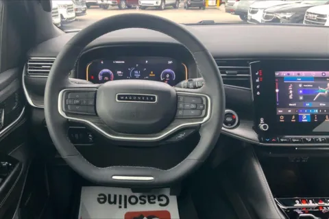 More photos of 2023 Jeep Wagoneer Series III at Cable Dahmer Buick GMC of Independence, MO