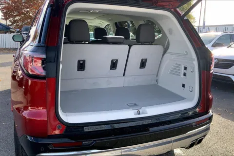 More photos of 2025 GMC Acadia Denali at Cable Dahmer Buick GMC of Independence, MO