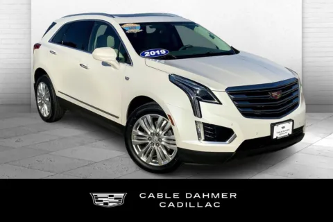 White 2019 Cadillac XT5 Premium Luxury AWD for sale in Kansas City, MO