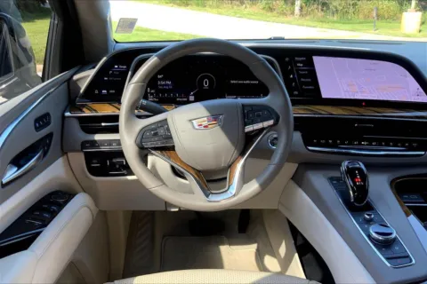 More photos of 2023 Cadillac Escalade Premium Luxury Platinum at Cable Dahmer Cadillac of Kansas City, MO