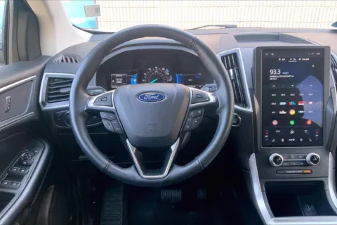 More photos of 2024 Ford Edge SEL at Cable Dahmer Cadillac of Kansas City, MO