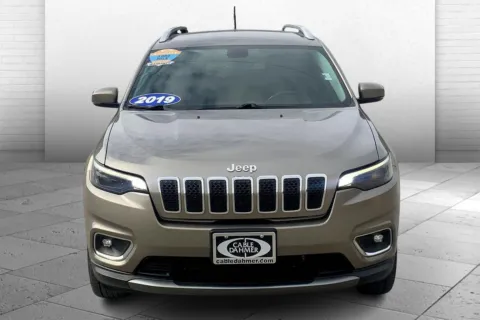 Photos of 2019 Jeep Cherokee Limited for sale in Kansas City, MO at Cable Dahmer Cadillac of Kansas City
