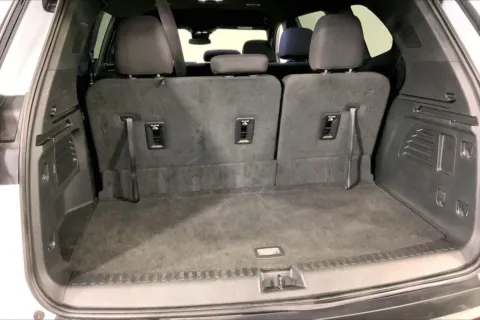 More photos of 2025 GMC Acadia Elevation at Cable Dahmer Cadillac of Kansas City, MO