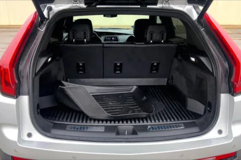 More photos of 2021 Cadillac XT4 Premium Luxury at Cable Dahmer Cadillac of Kansas City, MO