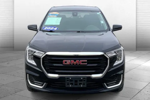 Photos of 2024 GMC Terrain SLE for sale in Kansas City, MO at Cable Dahmer Cadillac of Kansas City