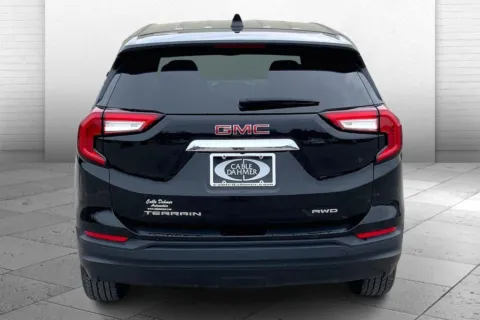 Another view of 2024 GMC Terrain SLE for sale in Kansas City, MO at Cable Dahmer Cadillac of Kansas City