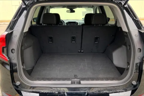 More photos of 2024 GMC Terrain SLE at Cable Dahmer Cadillac of Kansas City, MO