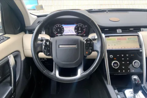 More photos of 2020 Land Rover Discovery Sport SE at Cable Dahmer Cadillac of Kansas City, MO