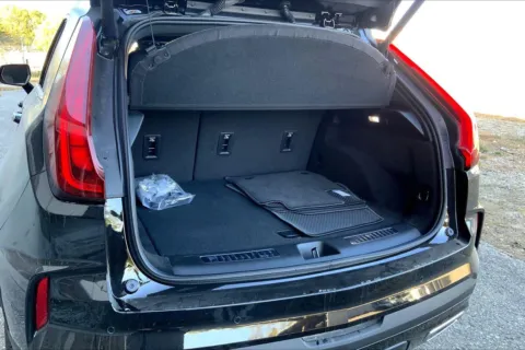 More photos of 2025 Cadillac XT4 AWD Premium Luxury at Cable Dahmer Cadillac of Kansas City, MO