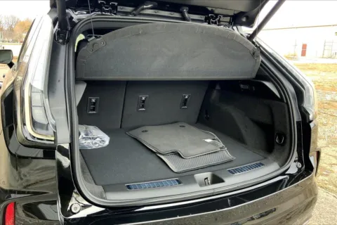 More photos of 2025 Cadillac XT4 FWD Sport at Cable Dahmer Cadillac of Kansas City, MO