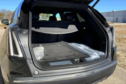 More photos of 2025 Cadillac XT5 AWD Sport at Cable Dahmer Cadillac of Kansas City, MO
