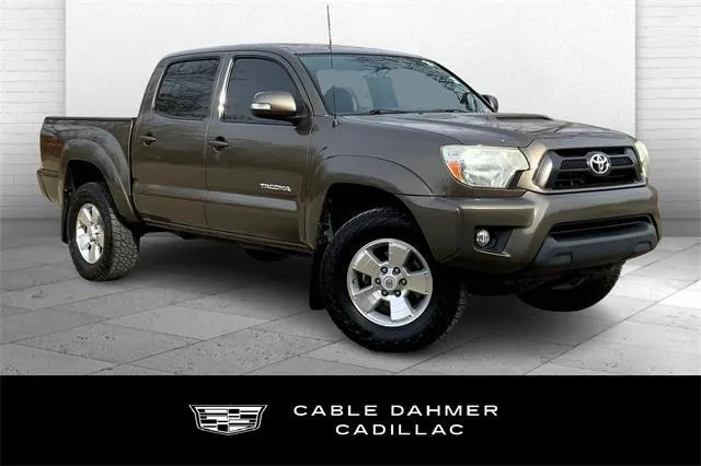 2015 Toyota Tacoma DBL CB 4WD V6 SR for sale in Kansas City, MO