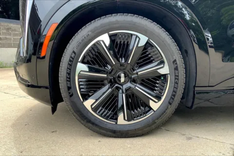 More photos of 2025 CADILLAC ESCALADE IQ Sport 2 at Cable Dahmer Cadillac of Kansas City, MO