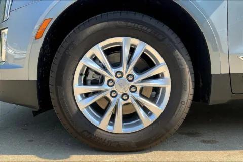 More photos of 2025 Cadillac XT5 FWD Luxury at Cable Dahmer Cadillac of Kansas City, MO