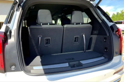 More photos of 2025 Cadillac XT6 AWD Luxury at Cable Dahmer Cadillac of Kansas City, MO