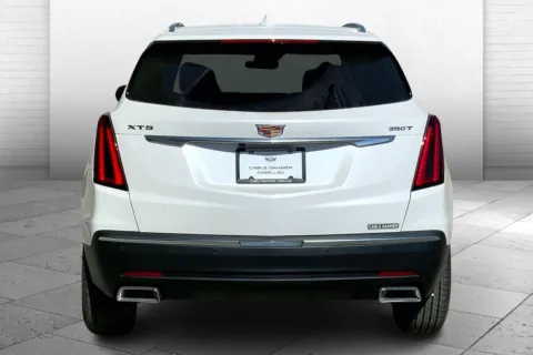 More photos of 2025 Cadillac XT5 FWD Luxury at Cable Dahmer Cadillac of Kansas City, MO