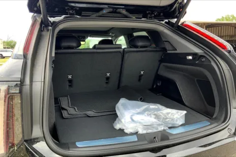 More photos of 2025 Cadillac OPTIQ Luxury at Cable Dahmer Cadillac of Kansas City, MO