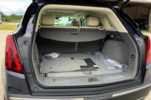 More photos of 2025 Cadillac XT5 AWD Premium Luxury at Cable Dahmer Cadillac of Kansas City, MO