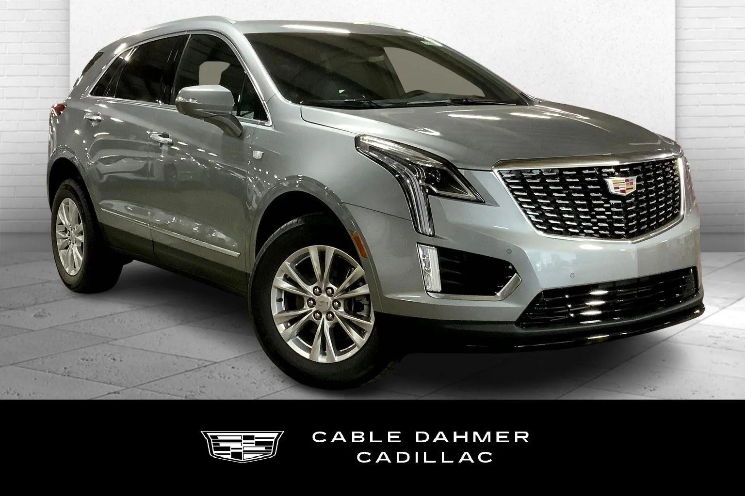 Silver 2025 Cadillac XT5 FWD Luxury for sale in Kansas City, MO