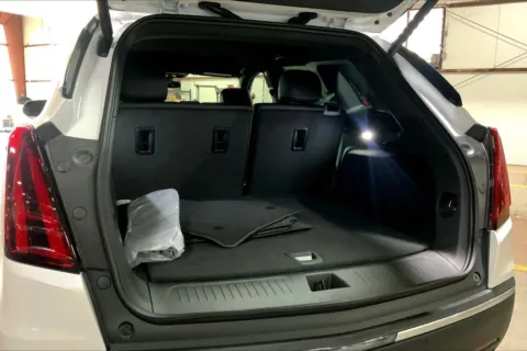 More photos of 2025 Cadillac XT5 FWD Luxury at Cable Dahmer Cadillac of Kansas City, MO
