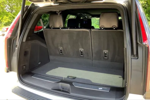 More photos of 2023 Cadillac Escalade AWD V-Series at Cable Dahmer Cadillac of Kansas City, MO