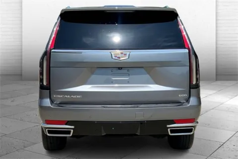 Another view of 2022 Cadillac Escalade ESV Luxury for sale in Kansas City, MO at Cable Dahmer Cadillac of Kansas City