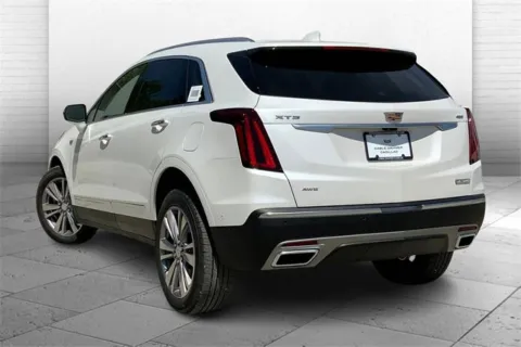 Another view of 2025 Cadillac XT5 Premium Luxury for sale in Kansas City, MO at Cable Dahmer Cadillac of Kansas City