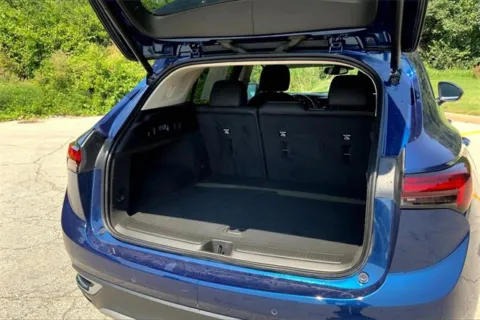 More photos of 2022 Buick Envision Essence at Cable Dahmer Cadillac of Kansas City, MO