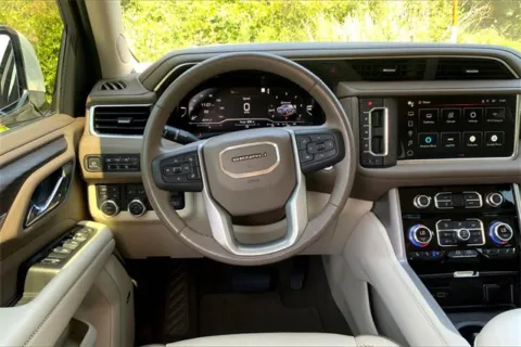 More photos of 2022 GMC Yukon Denali at Cable Dahmer Cadillac of Kansas City, MO