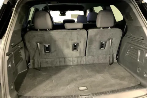 More photos of 2025 GMC Acadia FWD Elevation at Cable Dahmer Cadillac of Kansas City, MO
