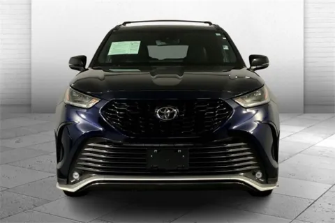 Photos of 2023 Toyota Highlander L for sale in Kansas City, MO at Cable Dahmer Cadillac of Kansas City