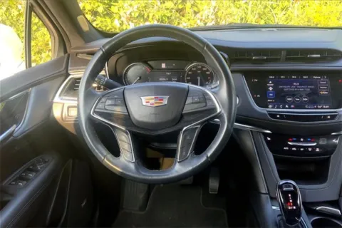 More photos of 2022 Cadillac XT5 Premium Luxury at Cable Dahmer Cadillac of Kansas City, MO