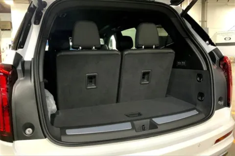 More photos of 2025 Cadillac XT6 Premium Luxury at Cable Dahmer Cadillac of Kansas City, MO