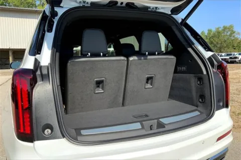 More photos of 2025 Cadillac XT6 Premium Luxury at Cable Dahmer Cadillac of Kansas City, MO